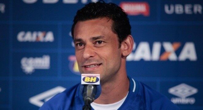 Fred confirma que se arrependeu em criticar técnico Mano Menezes
