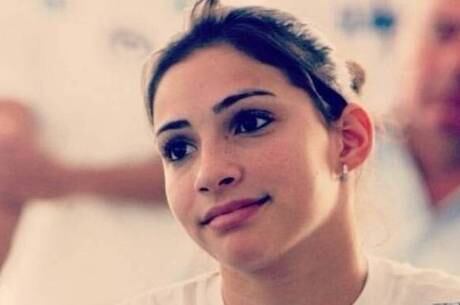 Lais Souza luta para recuperar os movimentos e respirar normalmente