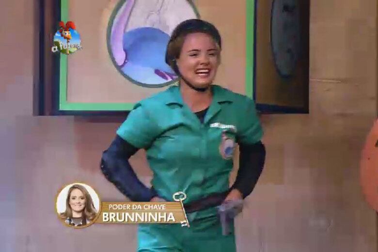 Em disputa contra
Babi Rossi, levou a melhor e trouxe a Arca para a Equipe Avestruz

+ Assista ao vídeo da eliminação 

+ Inseparáveis! DH e MC Brunninha se revelam grandes amigos no reality

+ Rolou briga! "Não fala mais comigo", pede DH para MC Brunninha, depois de uma discussão

+ Barraco! MC Brunninha perde a calma e quebra o pau com Felipeh Campos

+ MC Brunninha cumpre promessa e samba com a eliminação de Felipeh

+ MC Brunninha bate boca com Heloisa Faissol após a formação da Roça

+ "Se eu voltar aí, sim, ela vai me conhecer legal!", diz MC Brunninha para DH e PeNém
