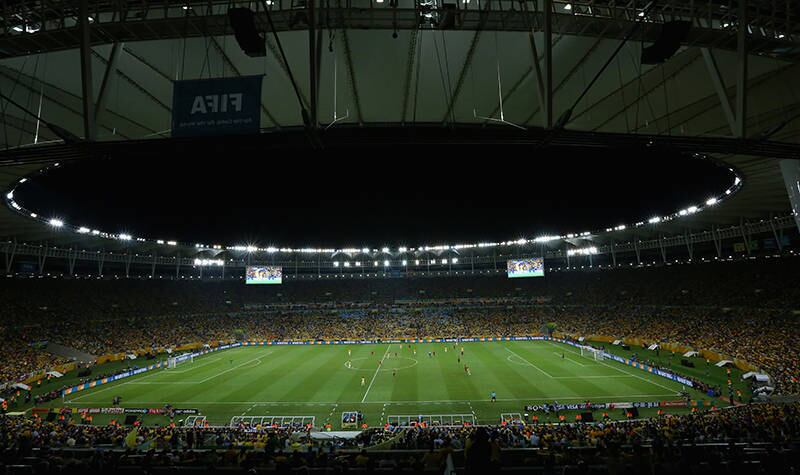 A responsabilidade por esses gastos não é da Fifa. Isso ficou claro no acordo entre a entidade e o Brasil. Mas com os primeiros orçamentos, muito começou a ser questionado. De acordo com "O Globo", a Fifa chegou a reduzir os custos em 15% ao diminuir suas exigências