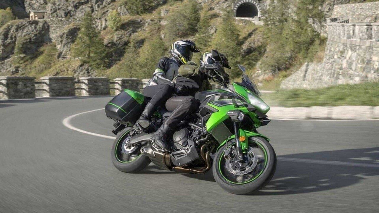 O motor é o conhecido 649cm3 com 69cv, 5,8kgfm de torque e câmbio de seis marchas