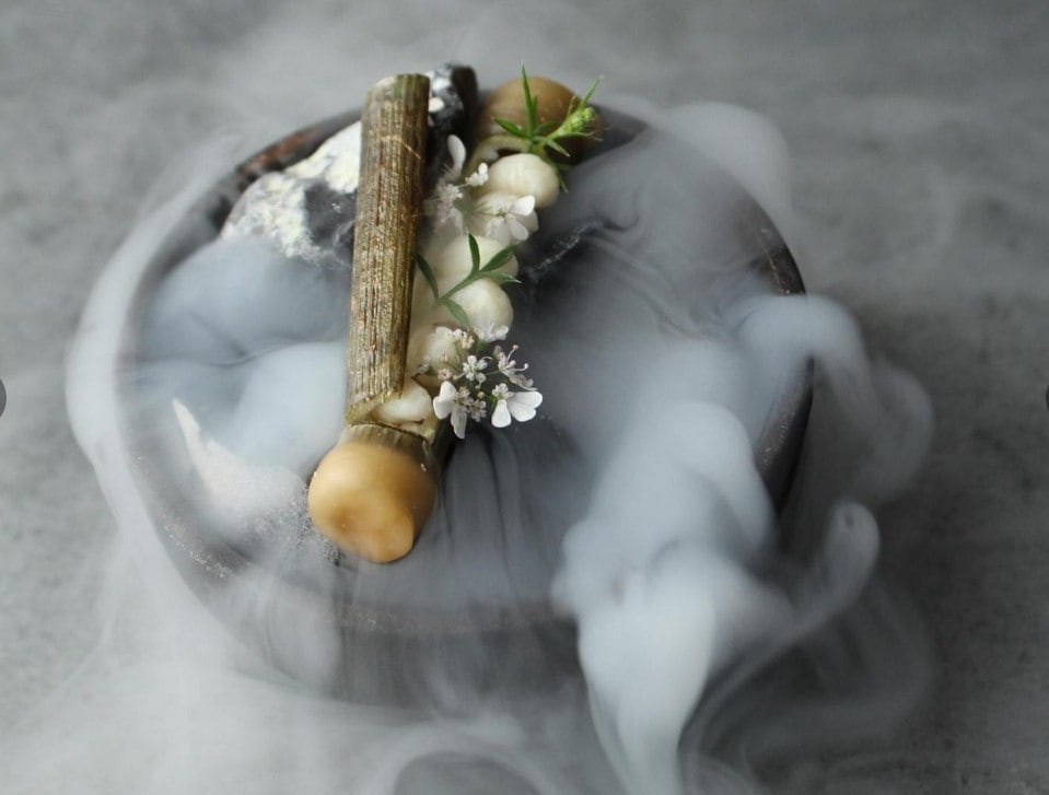 No entanto, em quase uma década  seus pesquisadores estão viajando pelo mundo e reunindo uma abordagem criativa para comer