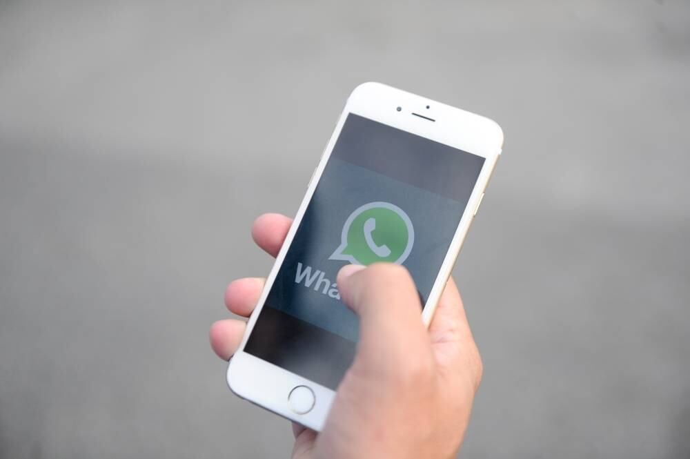 Aplicativo de mensagens foi suspenso ontem após decisão judicial