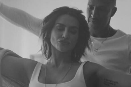 Mano Brown está no novo clipe de Cleo