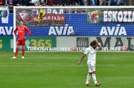 Courtois e Marcelo - Eibar x Real Madrid