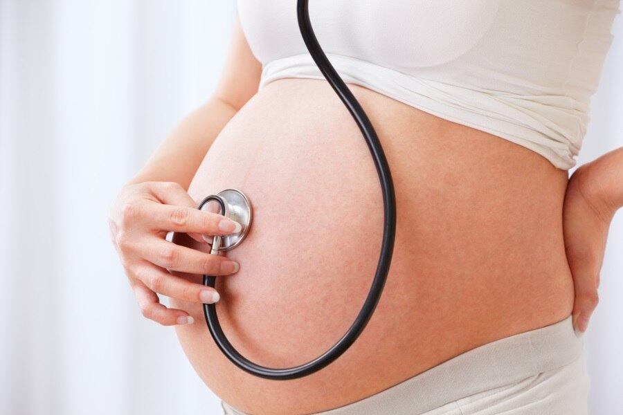 Gestantes precisam cuidar da alimentação para que o bebê nasça saudável