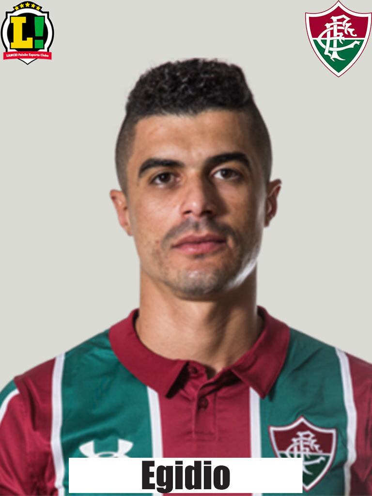 Egídio: 5,5 – Não teve muito trabalho para marcar o lado direito do rival. Apareceu em uma boa chance na frente