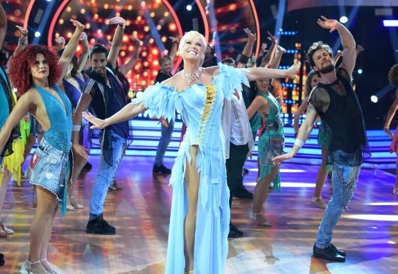 Desde a abertura até a final, as edições de Dancing Brasil são marcadas por grandes shows de talentos e criatividade, inclusive de Xuxa. A apresentadora sempre faz performances especiais e dança no palco com os bailarinos. Na nova temporada, que estreia nesta quarta-feira (3), a apresentadora deve inovar ainda mais. 

Reveja as principais coreografias que fizeram Xuxa brilhar no palco da competição