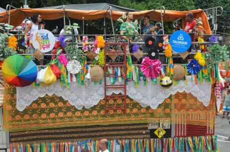 'Furdunço' foi criado em 2014 para resgatar as tradições da folia, com fanfarras, marchinhas e trios independentes