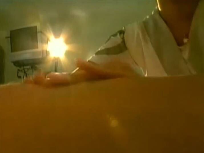 Trata-se de uma maquiagem definitiva que custa em média  R$ 500 a aplicação. A única exigência que essa técnica pede é não tomar sol durante 30 dias antes e 30 dias depois do tratamento

