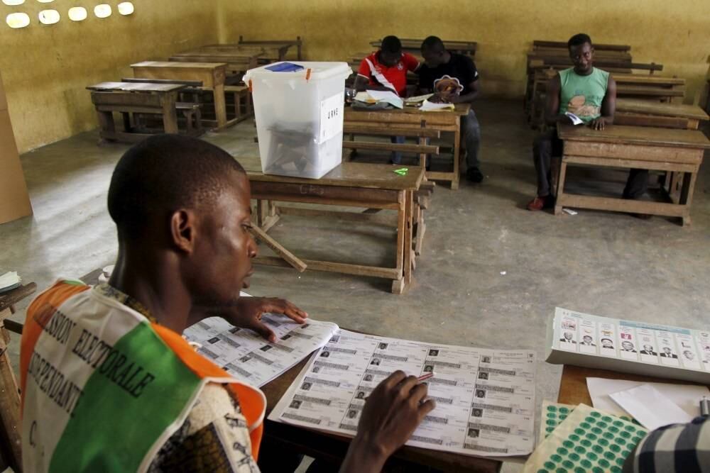 O atual presidente da Costa do Marfim, Alassane Ouattara, é o grande favorito nas eleições de hoje para conseguir um novo mandato. A realização de uma eleição pacífica é considerada fundamental para deixar para trás o violento pleito de 2010, no qual confrontos entre seguidores dos dois candidatos deixaram 3.000 mortos

Conheça o R7 Play e assista a todos os programas da Record
na íntegra!
