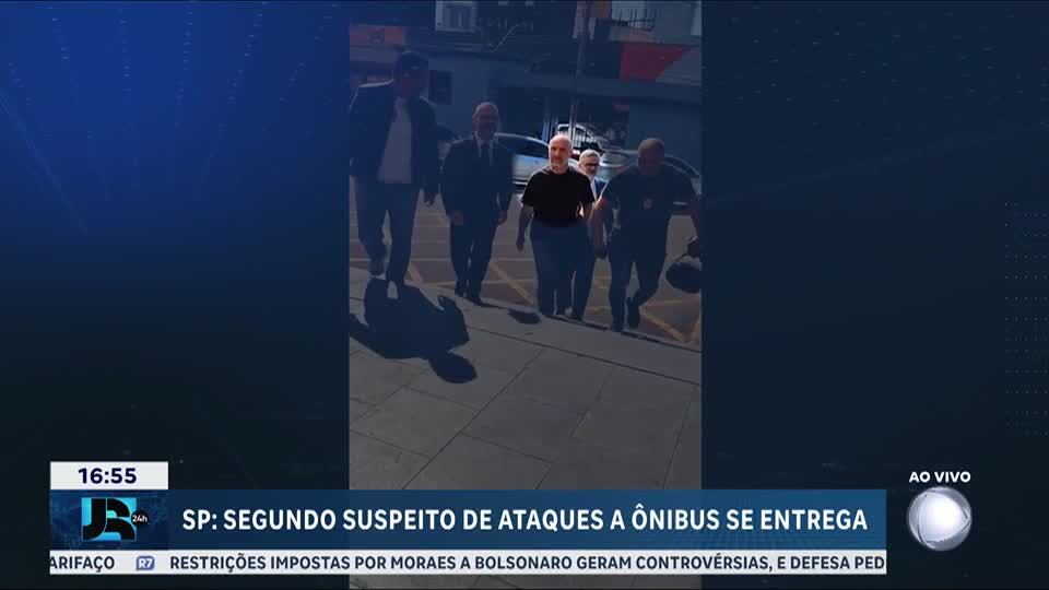 Segundo suspeito de ataques a ônibus em São Paulo se entrega à polícia