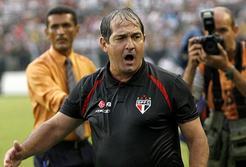 Muricy Ramalho conquistou três títulos consecutivos do Brasileirão com o São Paulo: 2006, 2007 e 2008. Depois desta hegemonia, o Tricolor não faturou nenhuma competição a nível nacional. Já se foram 11 anos de jejum