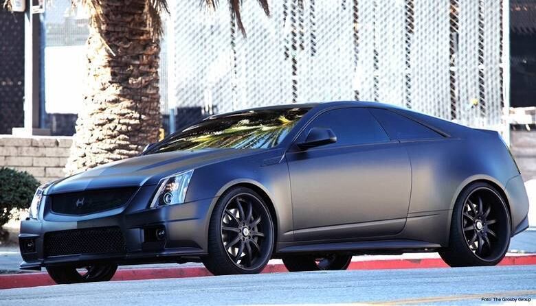 O sedã de luxo foi apelidado assim por ter o visual inspirado no Batman