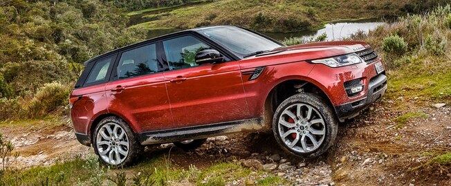 Não bastassem os air bags e os pré-tensionadores, o Range Rover Sport, cujo preço inicial beira os R$ 400 mil, também conta com uma série de controles eletrônicos que ajustam quase tudo. Por exemplo, os faróis possuem fachos de luz direcionais que acompanham o movimento do volante para iluminar melhor a estrada