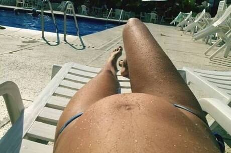 Nora de Preta Gil mostra barrigão de grávida