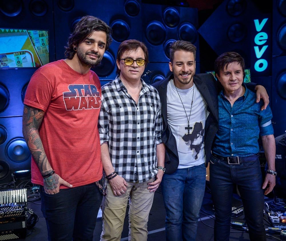 Lucas, da banda Fresno, também marcou presença no programa especial de Junior