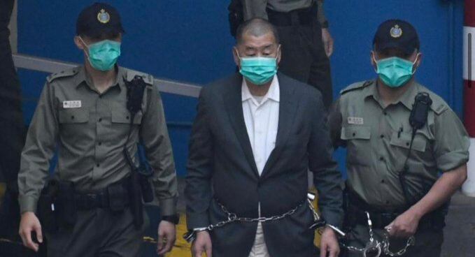 Preso desde 2020, Lai viu o Apple Daily ser fechado em 2021 após uma operação policial