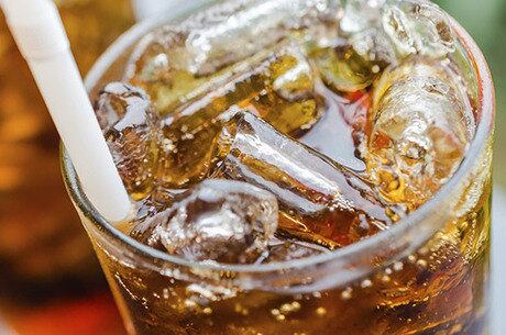 Bebidas diet aumentam o acúmulo de gordura corporal e a pressão sanguínea