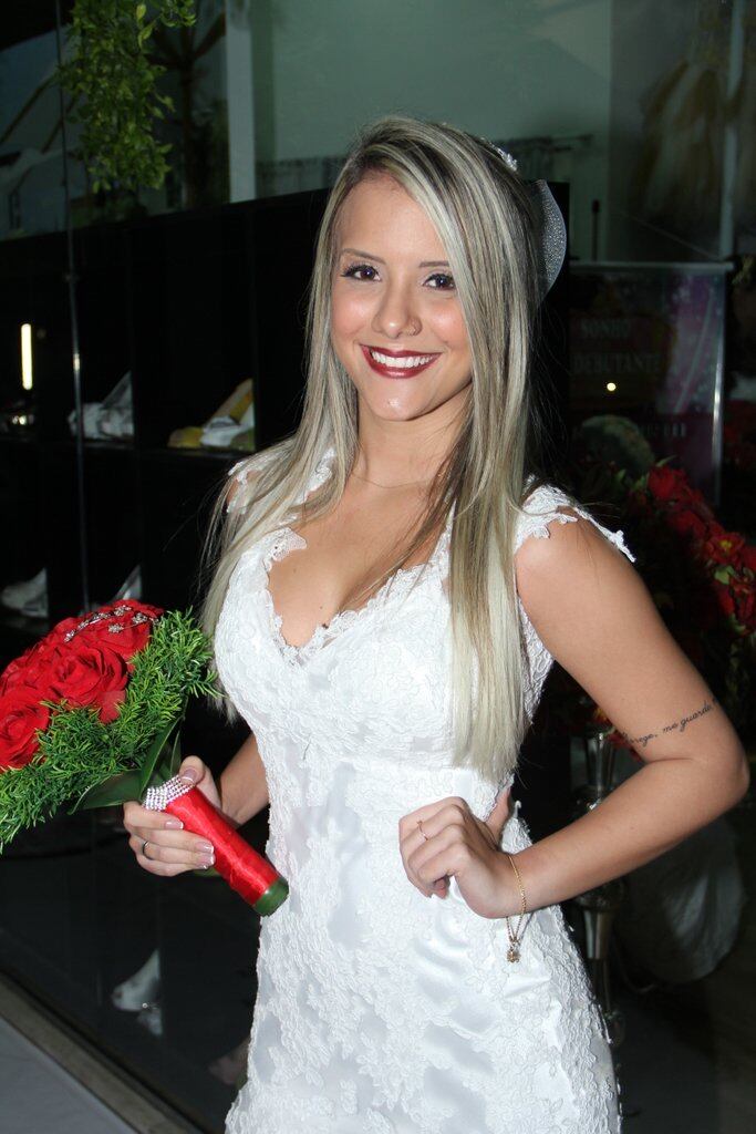 A loirinha esbanjou charme na passarela 