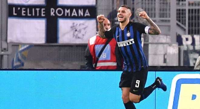 Icardi, dois dos tentos da Inter contra a Lazio, na capital