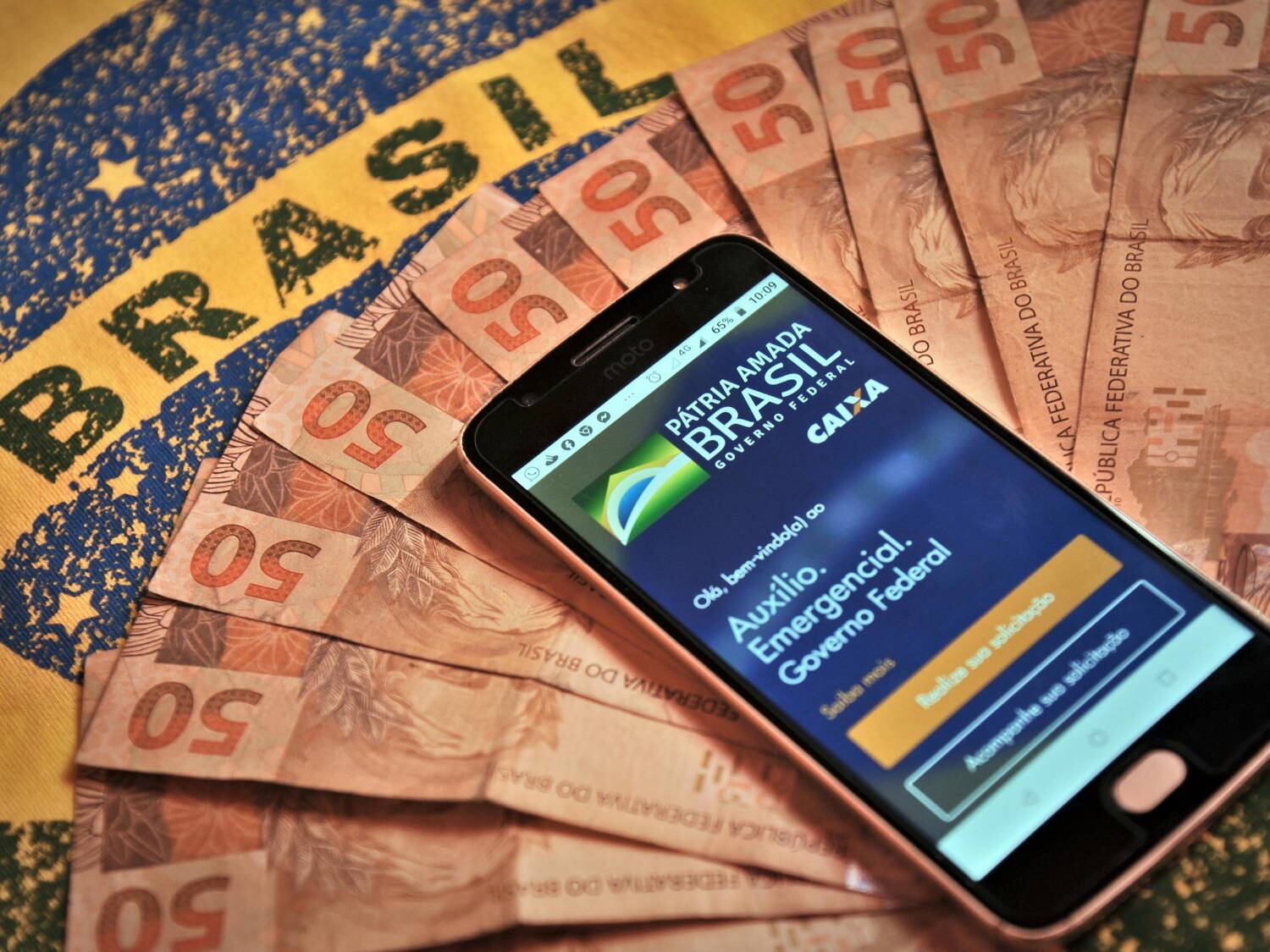 Saque dos benefício pode ser feito nos caixas e nas lotéricas