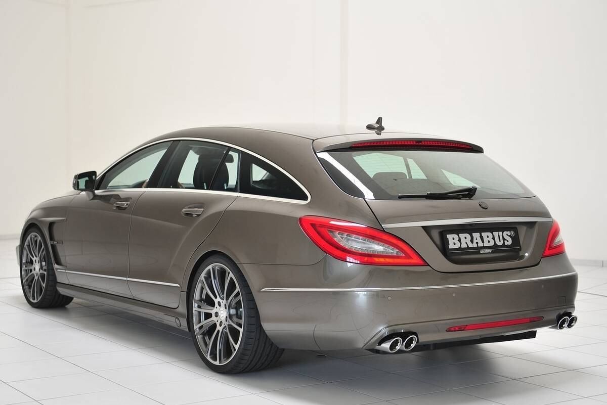 As modificações dos modelos da Brabus são tão intensas que os carros são vendidos em concessionárias próprias, sem associação com a Mercedes
Saiba tudo sobre carros! Acesse R7.com/carros
E confira os melhores preços de novos e usados em r7.icarros.com.br