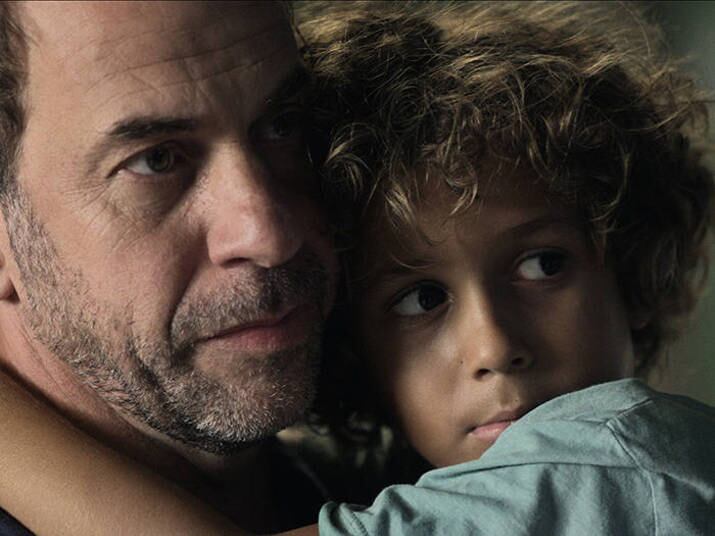 Atores protagonizam cenas emocionantes