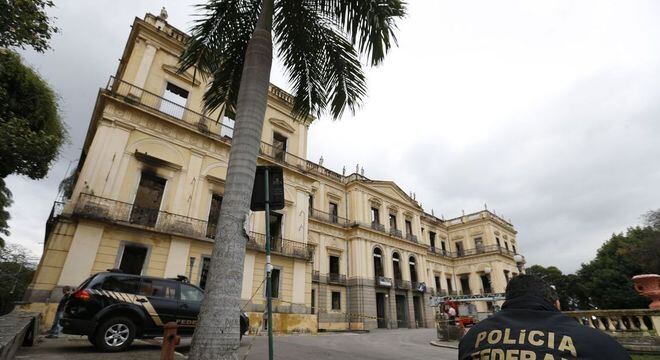 Museu Nacional aguarda recurso ´de R$ 10 milhões oferecido pelo MEC