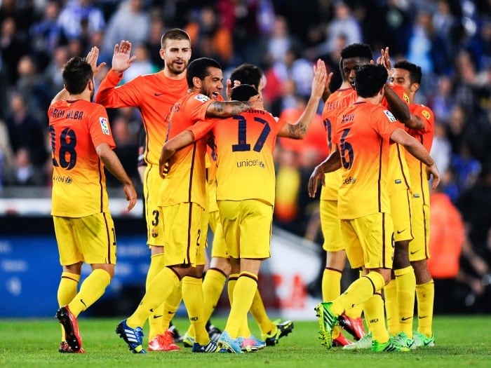 

 Já o poderoso
Barcelona manteve a colocação e permanece no quarto lugar da lista. O clube
espanhol que é a mais nova casa do astro Neymar vale cerca 1.144 bilhão de
reais


