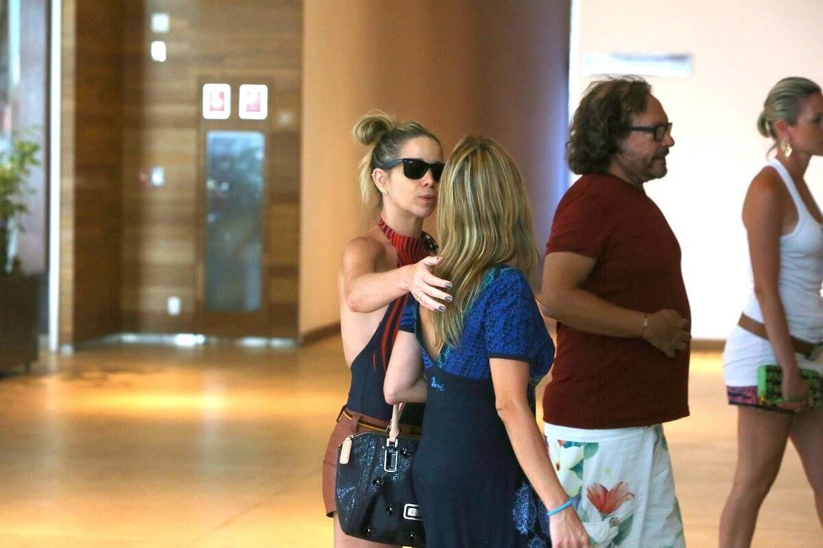 Atriz e diretor foram fotografados em um shopping do Rio de Janeiro