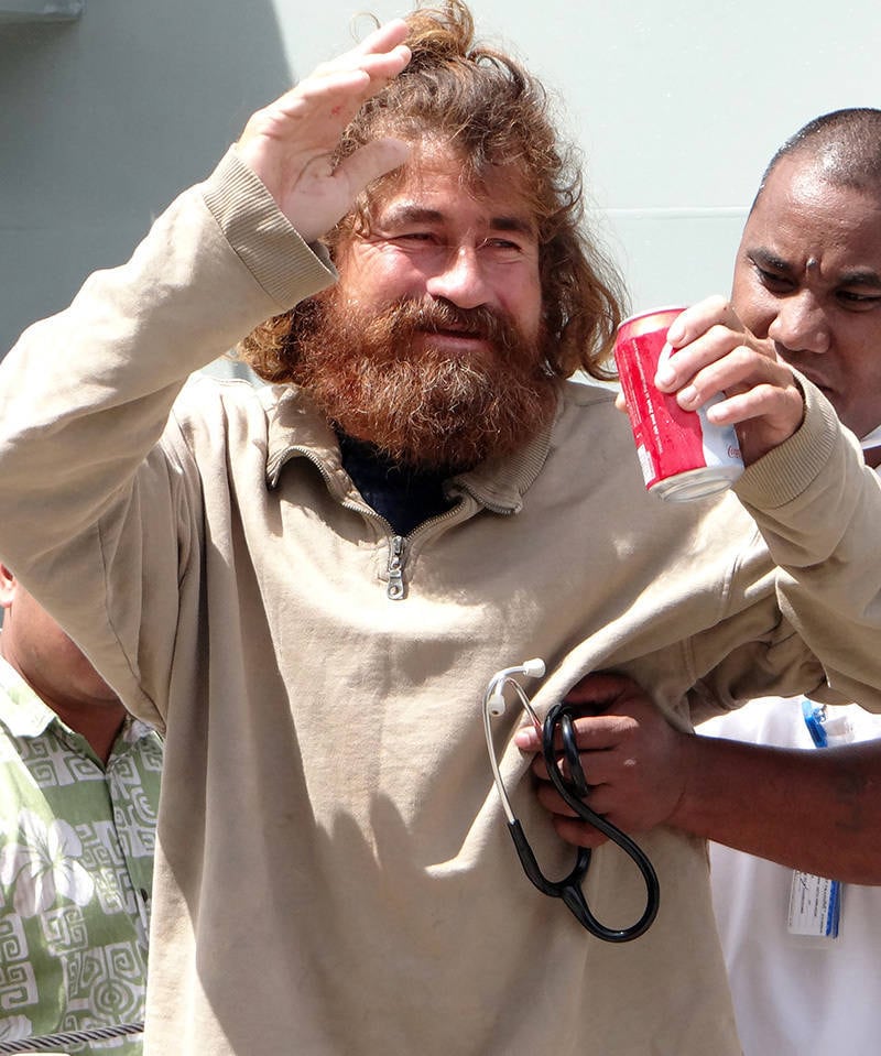 Alvarenga também mencionou que, durante seu périplo, ansiava por seus
pratos favoritos. Seu sonho por mais de um ano foi "comer uma tortilha,
frango, ovos, beber muita água", disse.

Além disso, esclareceu que, embora não seja casado, tem uma filha chamada
Fátima Maeva, a quem está ansioso para voltar a ver

