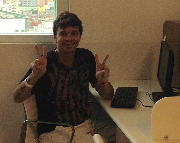 Internado desde o dia 1º de dezembro no  Hospital Sírio-Libanês, em São Paulo, Netinho voltou a usar as redes sociais para atualizar seus fãs a respeito de seu estado de saúde. Num post compartilhado no Facebook, nesta segunda-feira (7), o cantor contou que todos os exames que fez até agora mostraram bons resultados.

— Amigos, como prometi, dou notícias.  Sigo aqui no Hospital Sírio Libanês em São Paulo. Todos os exames que eu já fiz até agora deram excelentes

Acesse o R7 Play e assista à programação da Record quando quiser
