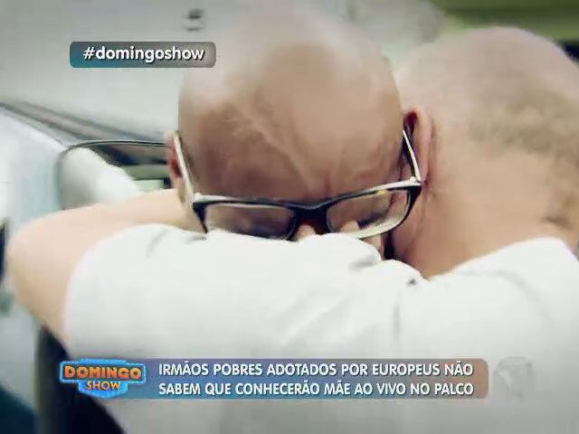 A cada nova informação, a expectativa aumentava ainda mais. No entanto, o encontro tão esperado só aconteceu no palco do Domingo Show


+ Emoção no Domingo Show! Após 20 anos, jovens adotados por europeus encontram a família biológica

+ Aproveite e confira as matérias do programa Domingo Show

+ Já curtiu a página do Domingo Show no Facebook? É só clicar!

+ Siga o Domingo Show no Twitter e receba conteúdos exclusivos!