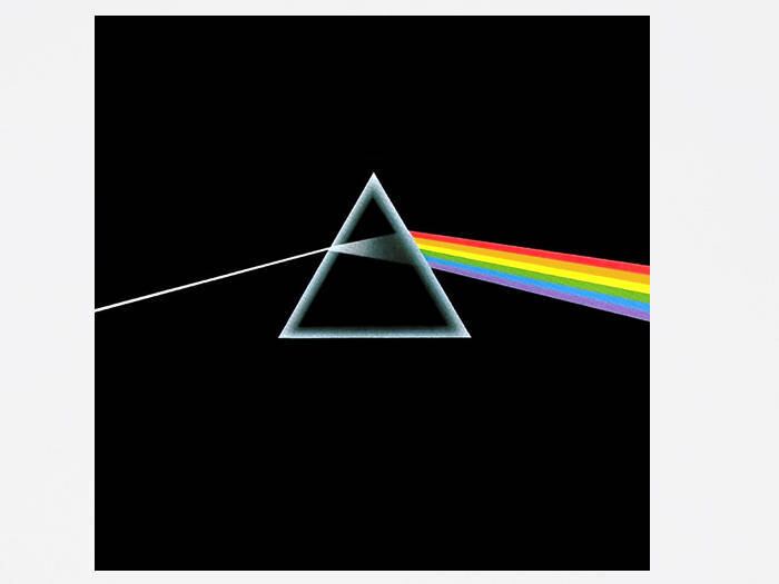  





Pink Floyd — Another Brick In The Wall Part 2




























 As Melhores Canções Para Sua Formatura 

Por Vinicius Alejandro

»
31.5.2012 - 6:15 PM


Música




Compartilhe:













Não importa qual capítulo da sua carreria acadêmica você esteja
finalizando, ensino médio, superior ou até saindo do jardim de infância,
essas músicas falam do que você está sentindo. Tratam-se de hinos que
estudantes do mundo inteiro já cantaram em certo momento.
O alívio e orgulho de terminar um ano, superar obstáculos, não ter
mais que ver a cara daquele carrasco professor que você odiou por tantos
meses. Começar tudo do zero ano que vem, um boletim novinho em folha e a
esperança de manter a tinta vermelha bem longe dele. A lista vem da Readers’s Poll mas peguei na Rolling Stone. Confira!
Alice Cooper – School’s Out


Semisonic – Closing Time

Simple Minds – Don’t You

Bob Dylan – Forever Young

Pink Floyd – Another Brick In The Wall Part 2