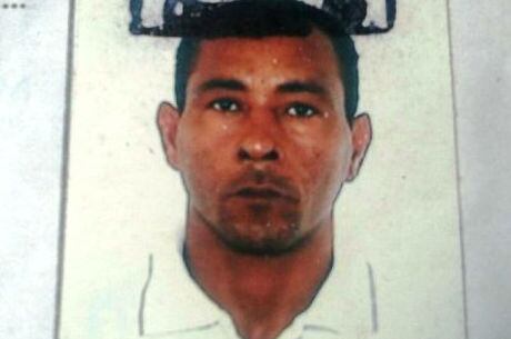 Caseiro morreu após levar dois tiros e vários golpes de facão