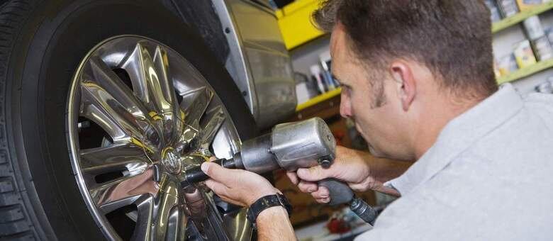 Procure calibrar os pneus uma vez por semana