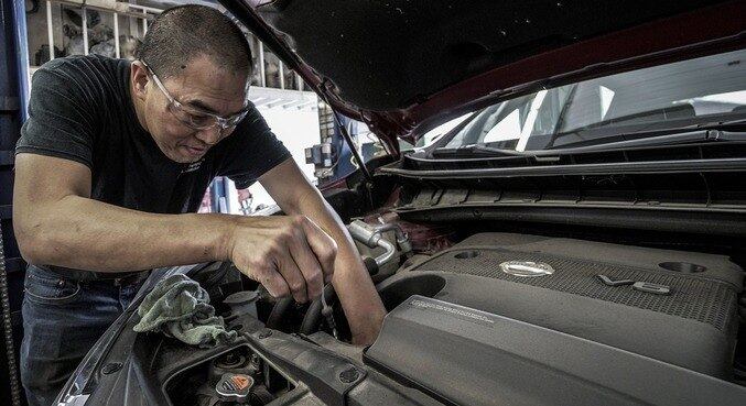 Atividade do setor de serviços é impactada por pressões inflacionárias