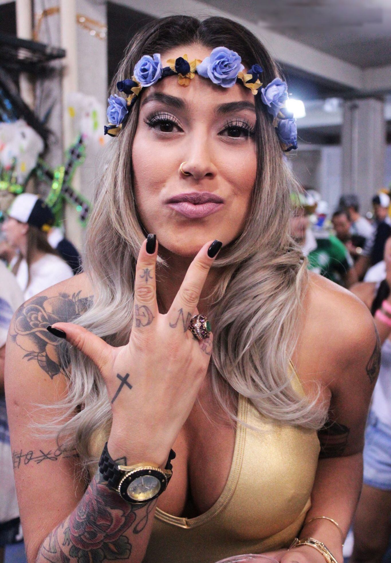 A fila andou para Dani Bolina, ex- mulher de Mateus
Verdelho. Recentemente, a ex-panicat divulgou que está vivendo um novo romance, desta vez [acreditem!] com
modelo Raphael Lacchine, ex de Bárbara Evans