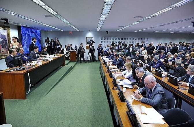 Comissão aprovou texto da reforma trabalista
