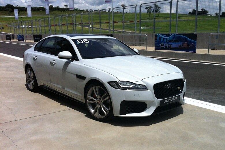 Apelo esportivo é a principal tacada da Jaguar com o sedã XF