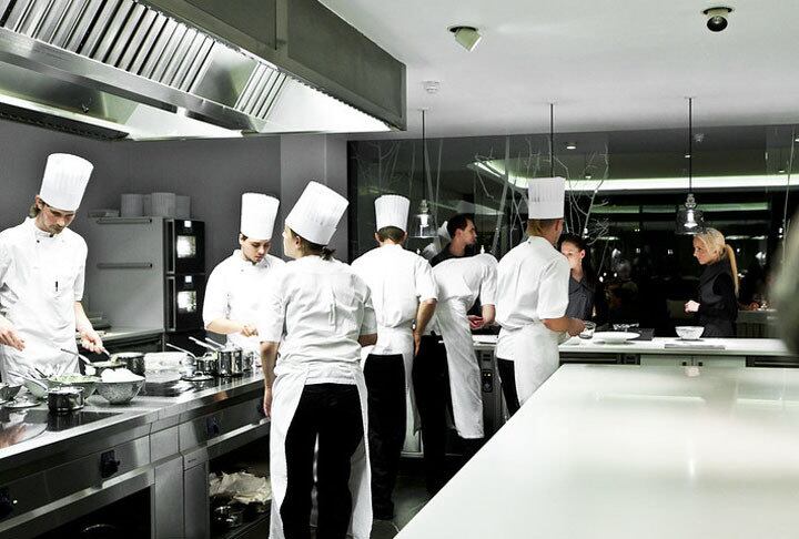 Na Dinamarca, as pessoas trabalham, em média, 32,5 horas por semana.