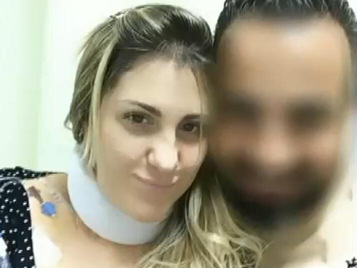 O motivo da briga é o jovem Leandro, ex-namorado de Rosângela. Mas, segundo a vítima, os dois mantinham uma relação de amigos. A agressora, no entanto, preferiu não acreditar que eles eram apenas amigos e resolveu partir para a briga. Assista ao vídeo
+ Quer ver tudo o que rolou no Cidade Alerta? Veja a íntegra no R7 Play