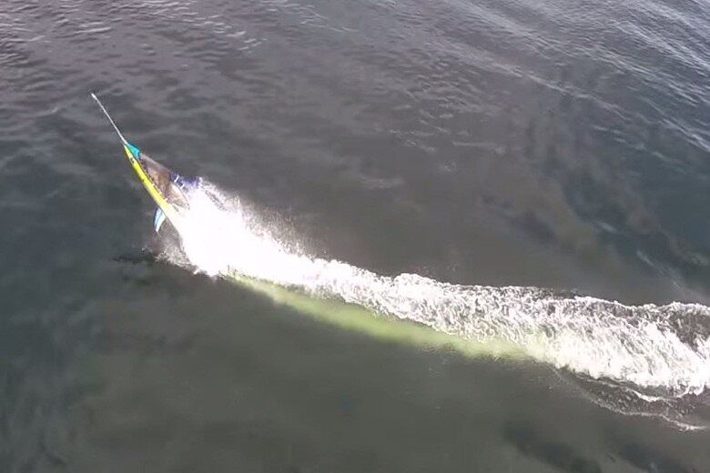 O que fará com que o modelo consiga permanecer muito mais tempo embaixo da água