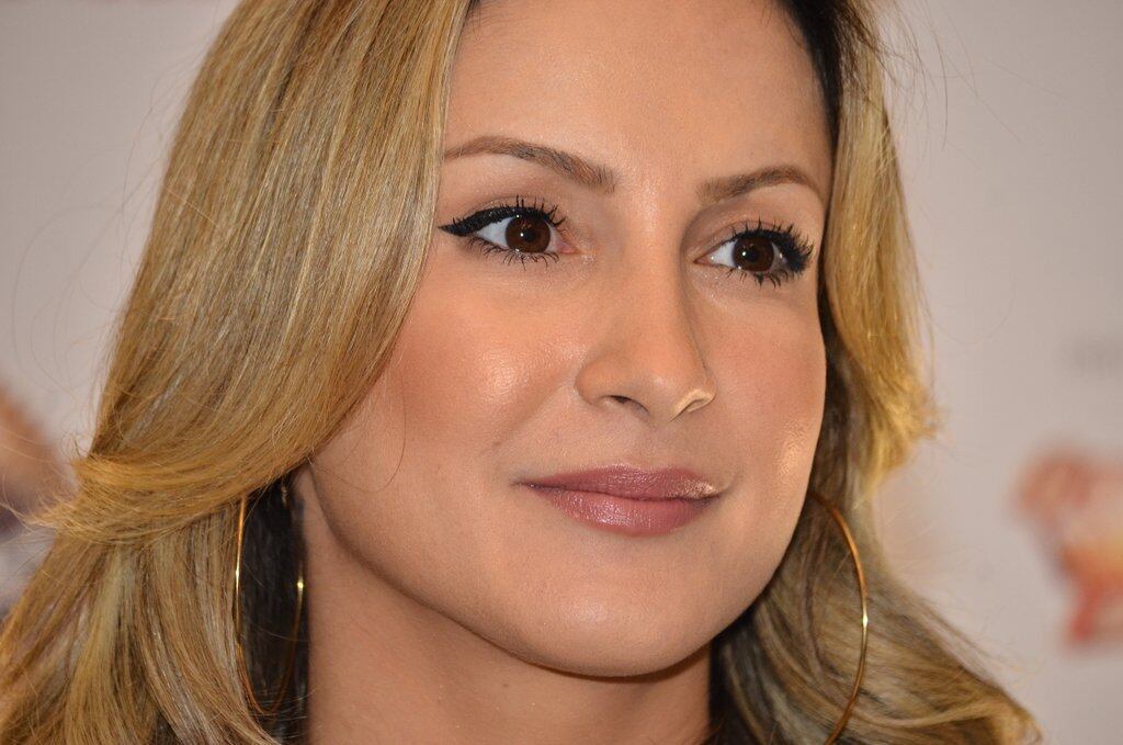 Em carreira solo há cinco anos, Claudia Leitte quer contar toda a sua trajetória neste álbum. Para o repertório, separou 28 músicas, sendo 11 inéditas.— O espetáculo será como um reality show, revelando com imagens reais momentos especiais da minha vida. Tanto as músicas, como o formato do palco, o conteúdo dos LEDs e os efeitos especiais compõem um grande quebra-cabeça com mensagens subliminares, que retratam uma trajetória feliz e de muito sucesso