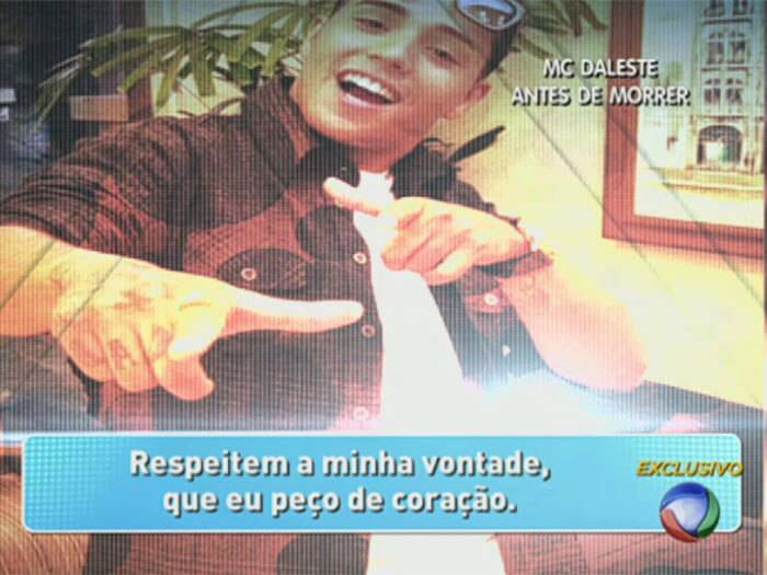 

Respeitem a minha vontade, que eu peço de coração.



+ Aproveite e confira as matérias do programa Domingo Show

+ Já curtiu a página do Domingo Show no Facebook? É só clicar!

+ Siga o Domingo Show no Twitter e receba todas as notícias do programa
