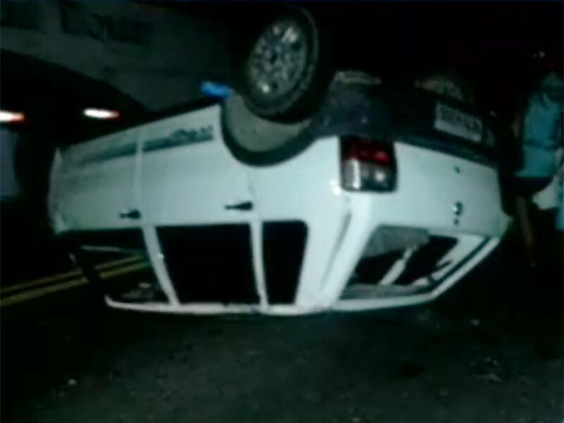 Após a colisão, um dos veículos capotou e o motorista acabou morrendo no local