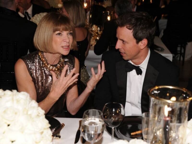 Anna Wintour e Seth Meyers

Os dois foram flagrados no maior papo! A filha de Anna, Bee Shafer, trabalha no programa de Seth