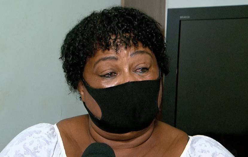 Maria de Lourdes se emociona ao falar das filhas