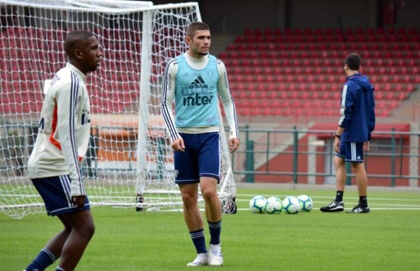 MORATO — Zagueiro foi muito bem na conquista da Copinha de 2019 e treinou algumas vezes com o elenco profissional, mas foi vendido ao Benfica antes mesmo de fazer sua estreia